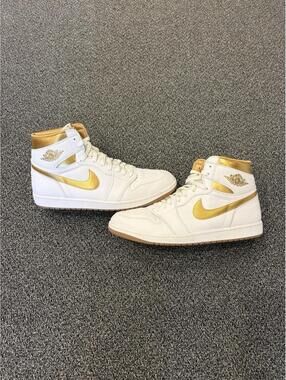 Size 15 - Air Jordan 1 Retro OG High Metallic Gold W